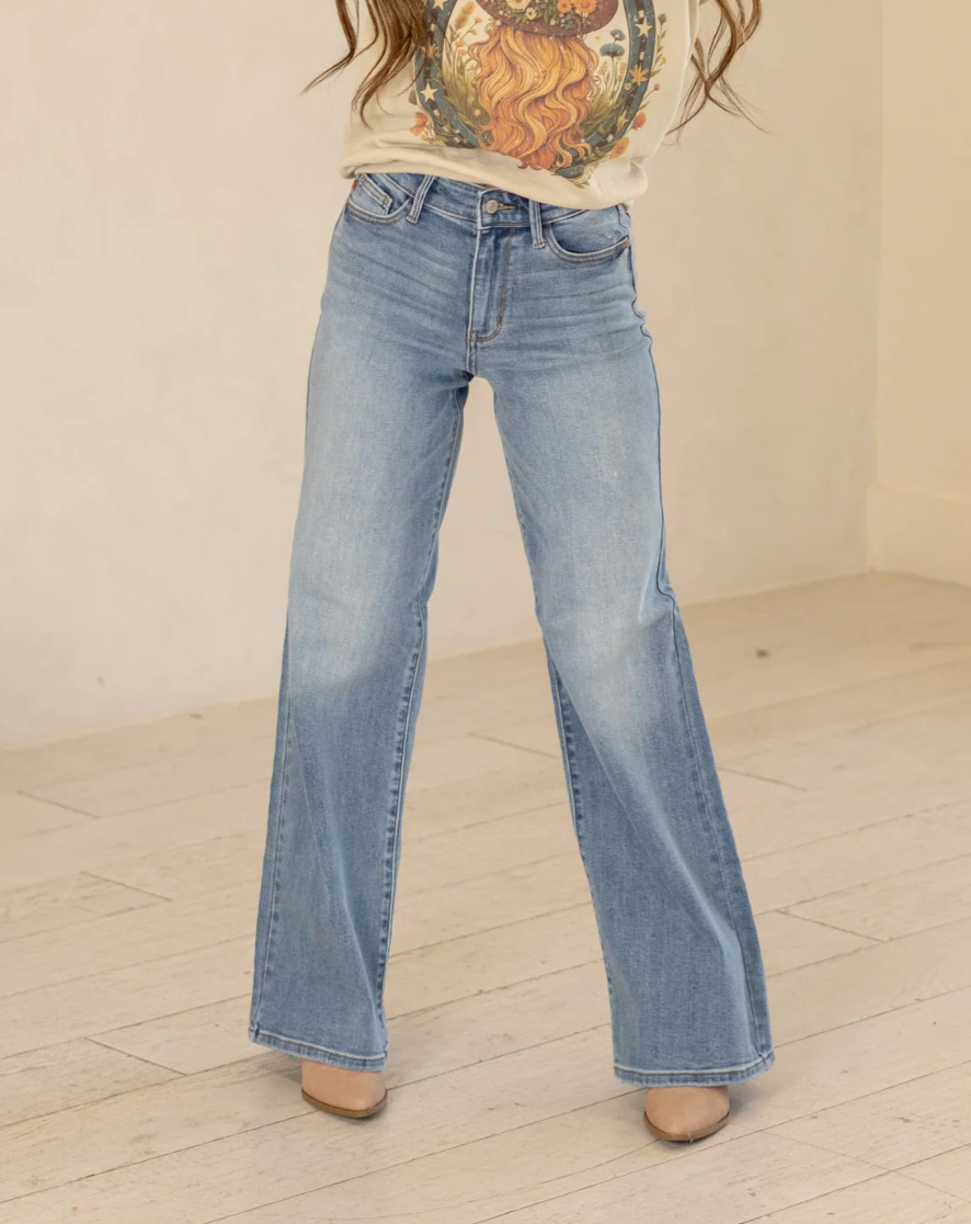 Hip With It Judy Blue Full Size Wide Leg Jeans with Pockets